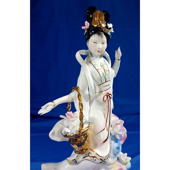 Vintage Delicate Porcelain Geisha Goddess Standing on Cloud With Flower Basket - Picture 16 of 16